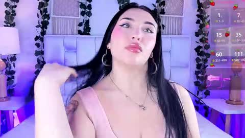 Snapshot of miaa_gh1 chatting on November 19, 11:54 am Mia online show from November 19, 11:54 am