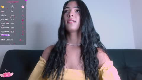 Snapshot of miaa_heart chatting on January 23, 2:28 pm Mia online show from January 23, 2:28 pm