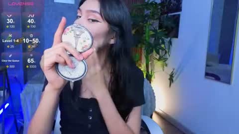 Snapshot of miaa_lee777 chatting on July 1, 8:08 pm miaa_lee777 online show from July 1, 8:08 pm
