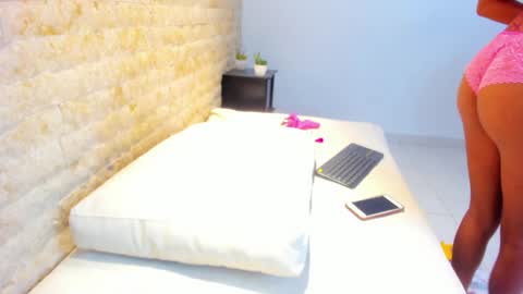 Miaa  online show from December 21, 10:51 pm