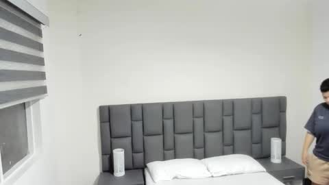 Snapshot of miaandmolly_ chatting on January 21, 9:03 am mia red hair molly short hair online show from January 21, 9:03 am