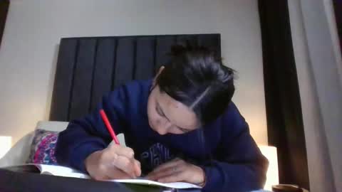 miaandnaty1 online show from January 26, 5:45 am