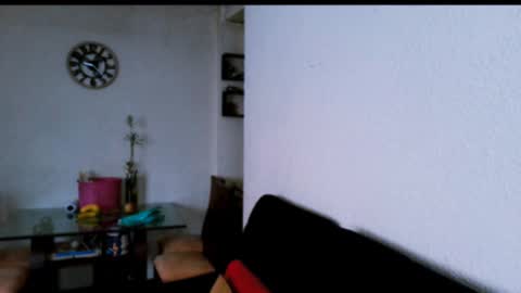 Snapshot of miabeautyxxx chatting on February 25, 2:33 pm miabeautyxxx online show from February 25, 2:33 pm