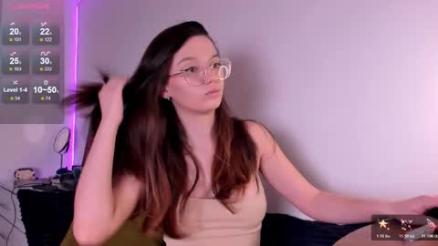 mia online show from February 9, 6:06 am