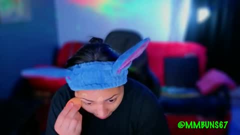 Snapshot of miacanela_xo chatting on November 4, 12:43 am Mia online show from November 4, 12:43 am