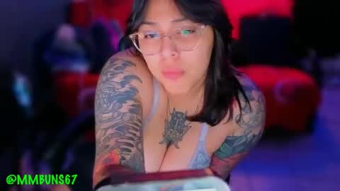 Snapshot of miacanela_xo chatting on November 24, 5:07 am Mia online show from November 24, 5:07 am