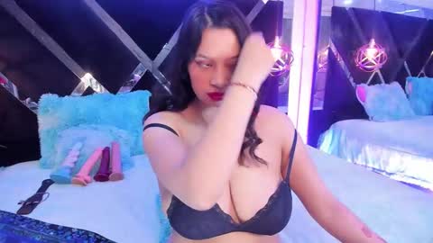 Mia online show from March 14, 1:55 am