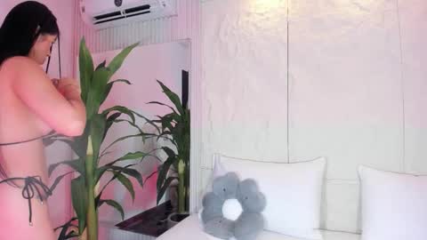 mia online show from February 20, 7:58 pm