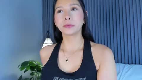 mia online show from June 11, 2:53 am