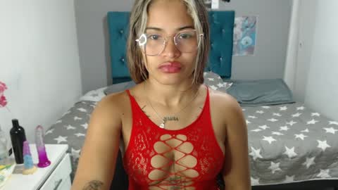 miacumgirl online show from March 27, 12:49 pm