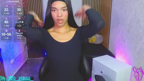 Snapshot of miagates_tay chatting on November 2, 3:09 am Mia online show from November 2, 3:09 am