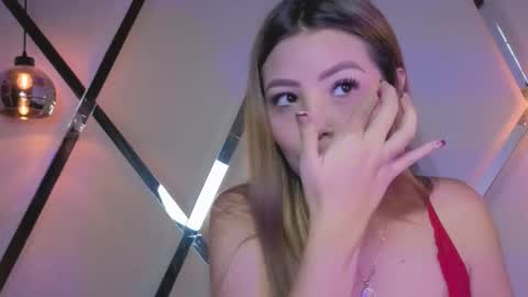 miah_stewart online show from February 20, 4:09 am