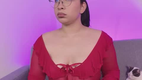 miah new independent model acount online show from July 18, 2:49 am