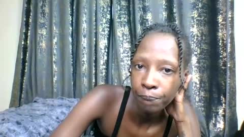 miahcreamer online show from June 18, 8:03 am