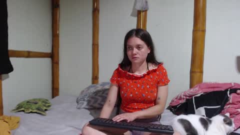 Snapshot of miahells chatting on February 25, 6:20 pm Mia Sam online show from February 25, 6:20 pm