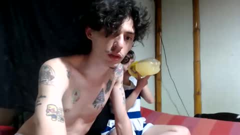 Mia  Sam online show from June 6, 8:35 pm