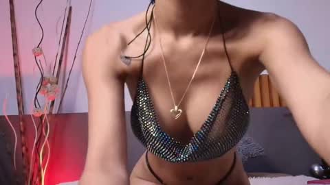 Snapshot of miahertz chatting on November 7, 11:32 am miahertz online show from November 7, 11:32 am