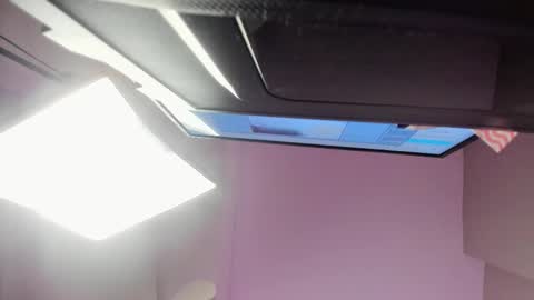 Snapshot of miahertz chatting on December 4, 11:41 am miahertz online show from December 4, 11:41 am