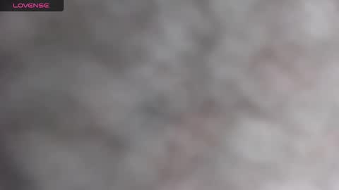 Snapshot of miahlove3x chatting on November 5, 4:12 am MiahLove31 online show from November 5, 4:12 am