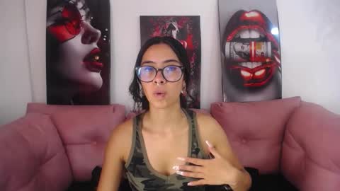 miahotcs online show from May 24, 4:12 pm