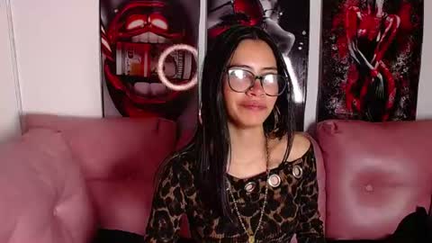 miahotcs online show from July 18, 1:59 pm