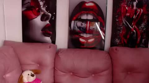 miahotcs online show from July 31, 2:38 pm