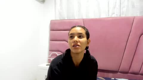 miajhonsonx online show from October 13, 12:16 pm