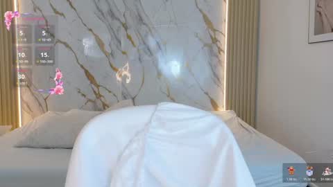 Snapshot of miajones_blowjob chatting on June 18, 2:21 pm miajones blowjob online show from June 18, 2:21 pm