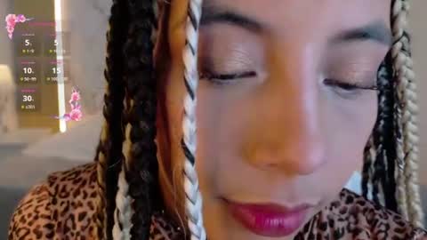 Snapshot of miajones_blowjob chatting on June 21, 1:03 pm miajones blowjob online show from June 21, 1:03 pm