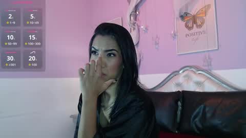 Snapshot of miakarsson chatting on May 10, 11:59 am Mia online show from May 10, 11:59 am
