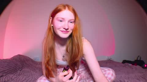 milanaaaa online show from December 14, 9:02 pm