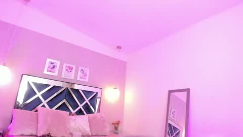 Snapshot of miakhalifa_7 chatting on March 7, 5:49 pm Mia Khalifa online show from March 7, 5:49 pm