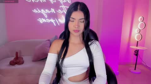 Call me Mia  online show from April 23, 7:38 pm