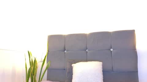 Snapshot of miamackleyn_ chatting on May 7, 1:38 pm MIA online show from May 7, 1:38 pm