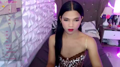 miamalkovax online show from June 1, 1:57 pm