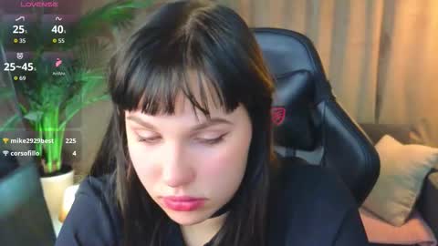 Mia   online show from March 13, 12:45 pm