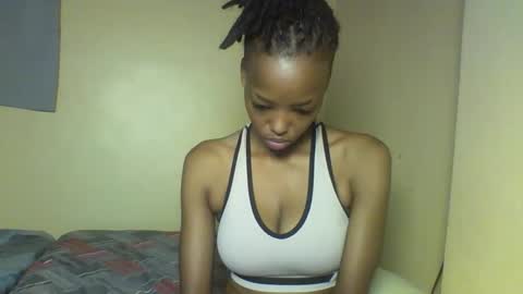 Muffin online show from February 9, 1:04 pm