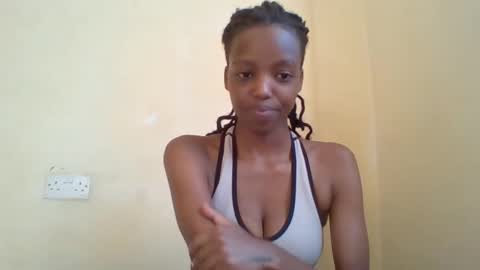 Snapshot of miami_muffin chatting on June 6, 12:32 pm Muffin online show from June 6, 12:32 pm