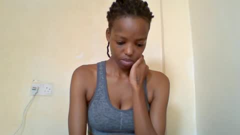 Snapshot of miami_muffin chatting on June 11, 9:24 pm Muffin online show from June 11, 9:24 pm