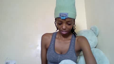Snapshot of miami_muffin chatting on June 18, 5:51 am Muffin online show from June 18, 5:51 am