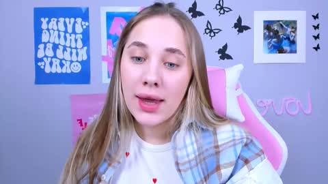 Snapshot of miamilas chatting on December 16, 4:23 am miamilas online show from December 16, 4:23 am