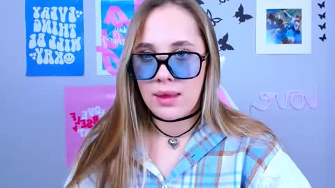 Snapshot of miamilas chatting on December 19, 7:29 am miamilas online show from December 19, 7:29 am