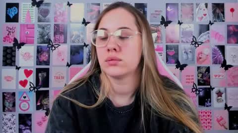 Snapshot of miamilas chatting on March 11, 6:32 am miamilas online show from March 11, 6:32 am