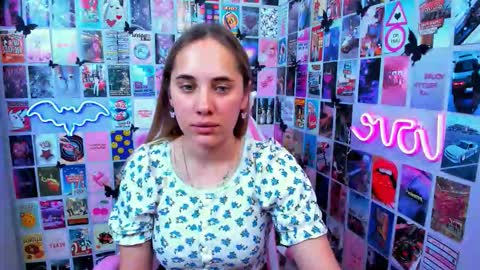 Snapshot of miamilas chatting on October 6, 8:56 am miamilas online show from October 6, 8:56 am