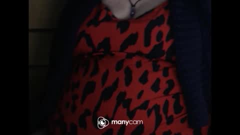 Snapshot of miamimistress chatting on May 16, 8:00 am maya online show from May 16, 8:00 am