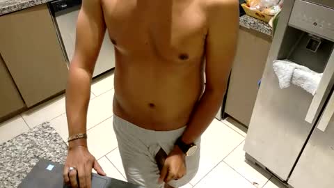 miamiswinger79 online show from May 9, 5:51 pm