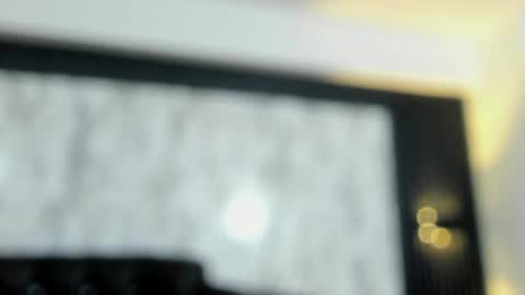 Snapshot of miamontoya chatting on February 1, 12:29 am Mia -5 7001400 Follow online show from February 1, 12:29 am