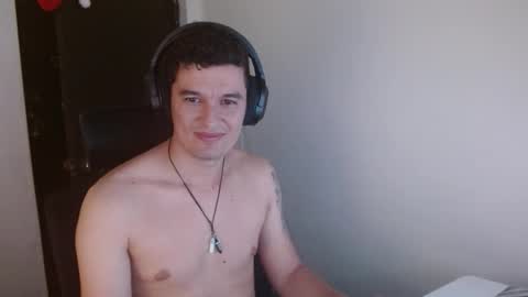 miaou_miaou online show from March 8, 12:30 am