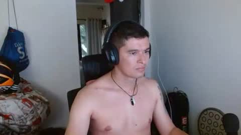 miaou_miaou online show from May 14, 10:38 pm