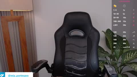 MIAPORTMANN online show from February 14, 2:25 pm